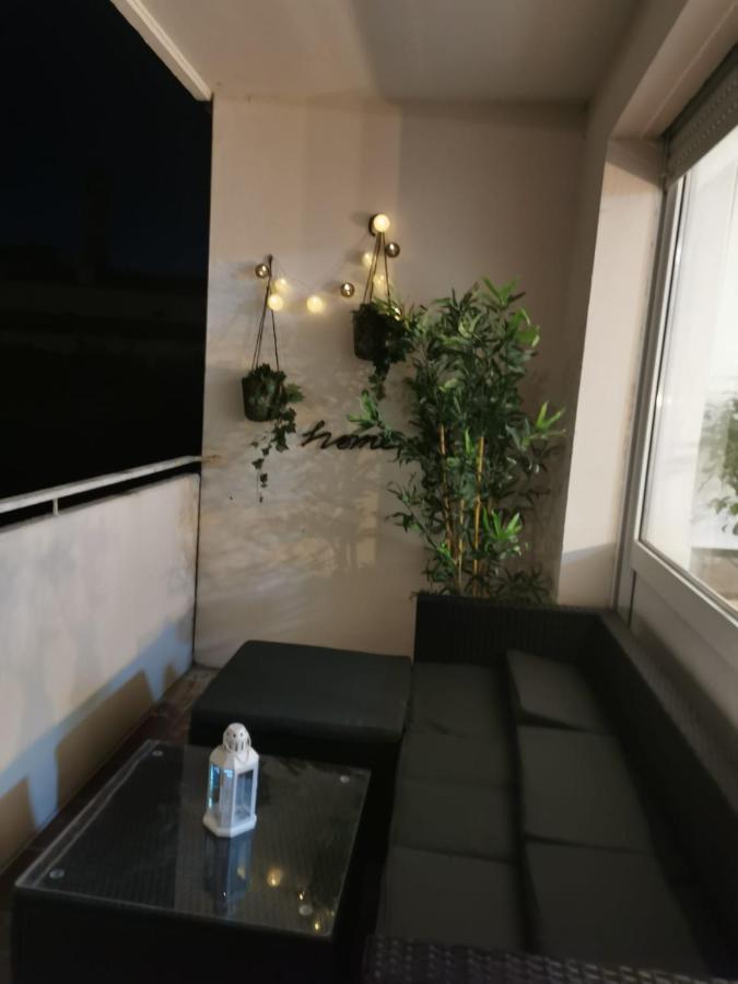 Frisch Sanierte Ferienwohnung 2 Min Vom Suedstrand - Balkon - Pay Tv Wilhelmshaven Exterior photo